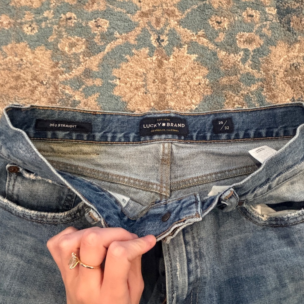 Men’s Lucky Brand 363 Light Wash Straight Jeans Size 29x32 - Picture 4 of 5